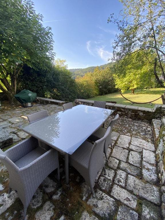Le Clos Saint Georges Bed and Breakfast in Auvergne-Rhône-Alpes