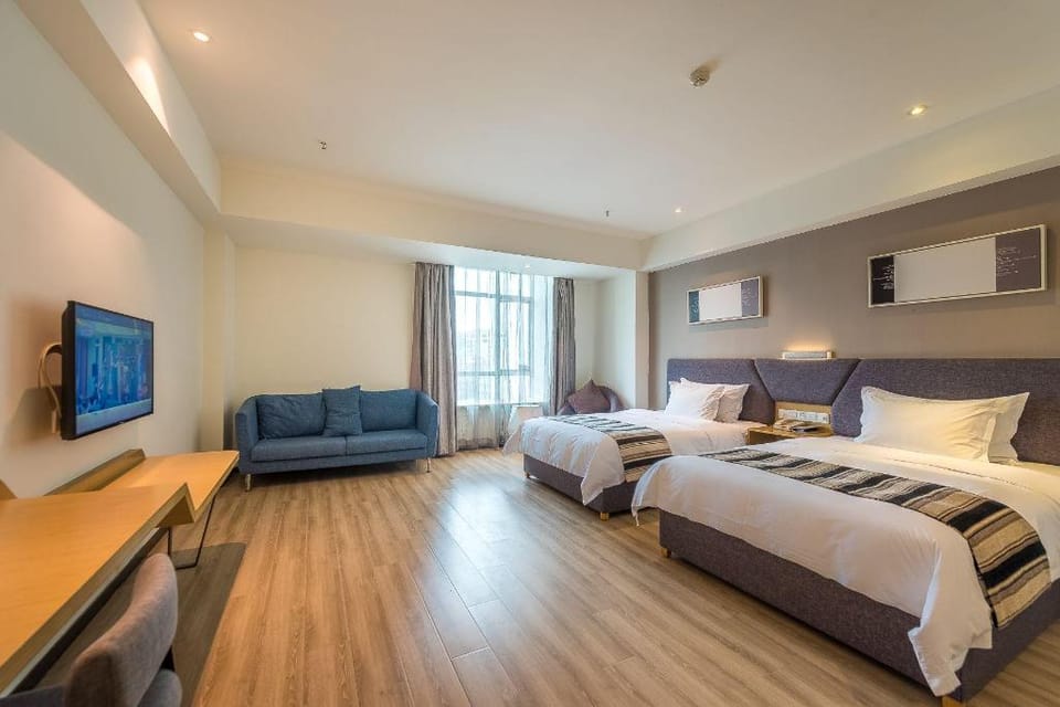 Suiton By Paxton Hotel in Shenzhen