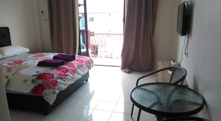 NB House Bed and Breakfast in Phuket