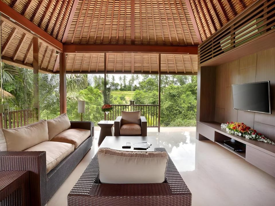Khayangan Kemenuh Villas by Premier Hospitality Asia Hotel in Blahbatuh