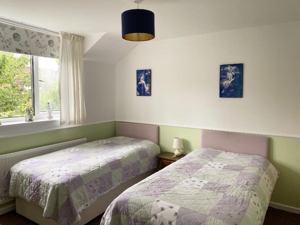 Camelot Retreat Bed and Breakfast in Glastonbury