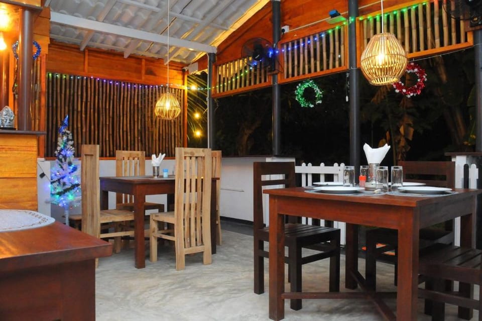 Raymond House(Sun Beach House) Hotel in Southern Province
