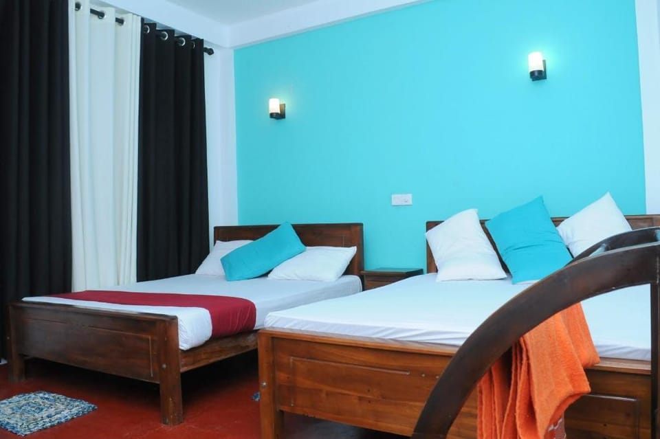 Raymond House(Sun Beach House) Hotel in Southern Province