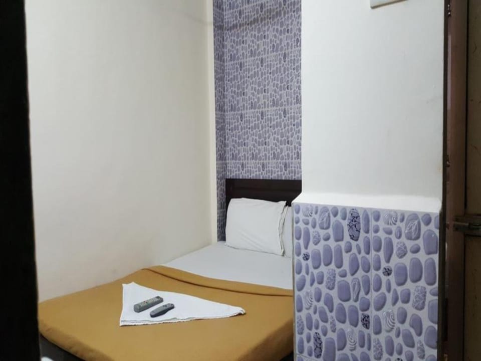 Hotel AL Mehraj Hotel in Mumbai
