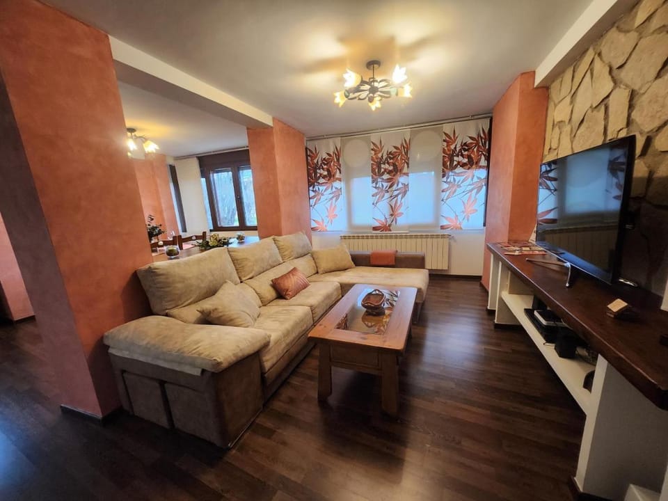Apartamentos Fuentevieja Apartment in Community of Madrid