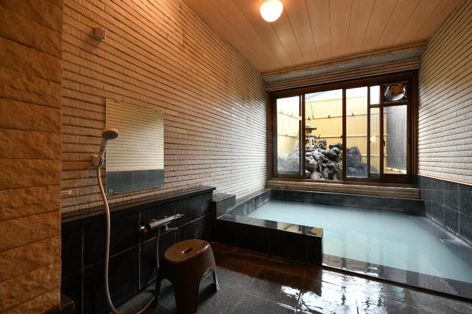 Kusatsu Onsen Ryokan Tamura Ryokan in Nagano Prefecture