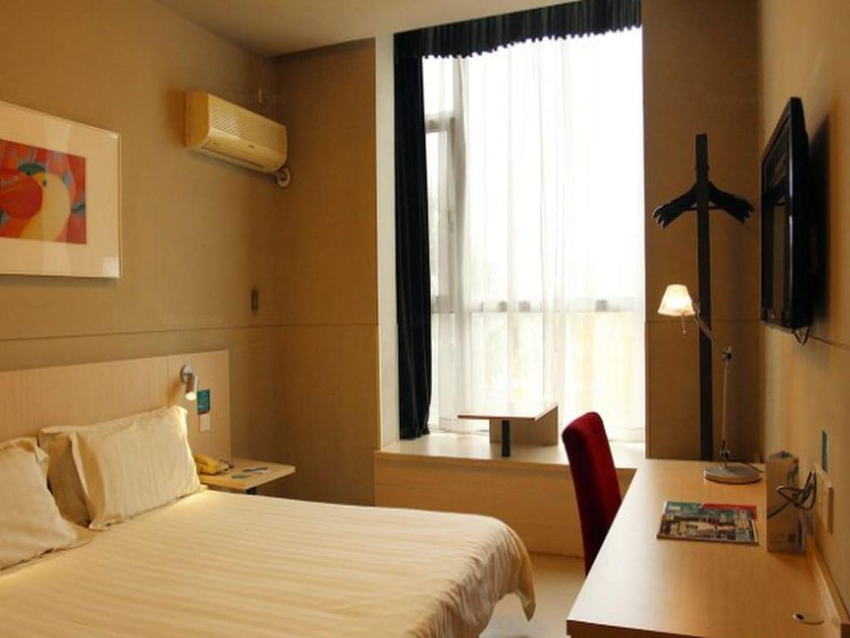 Jinjiang Inn Tiayuan Wuyi Square Hotel in China