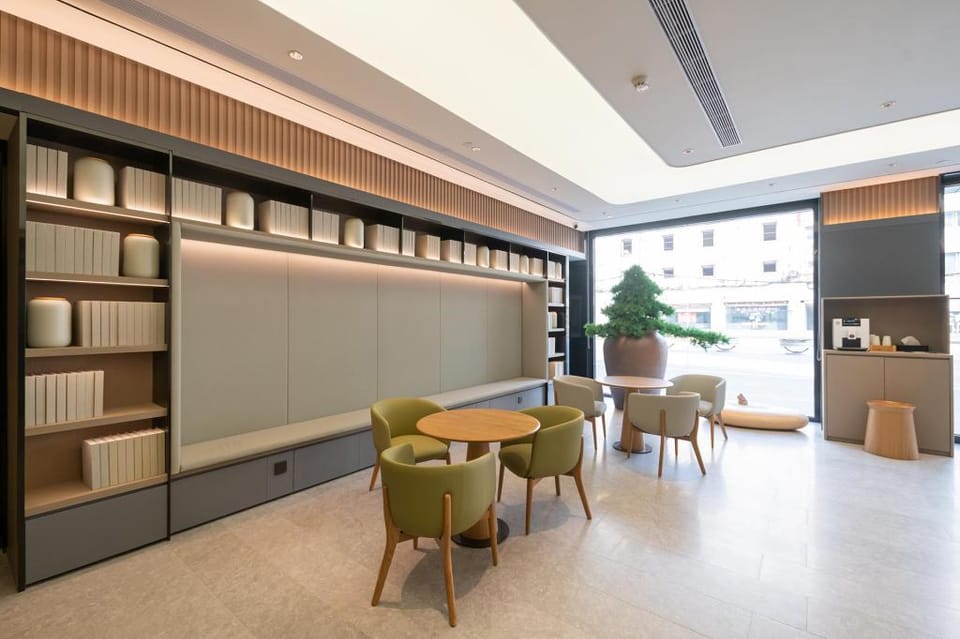 JI Hotel Shanghai Zhongshan Park Jiangsu Road Hotel in Shanghai