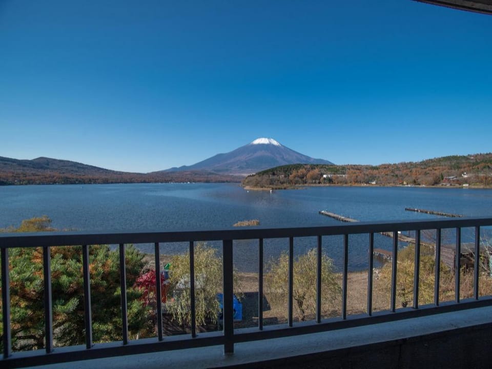 Tabist Lakeside in Fujinami Yamanakako Bed and Breakfast in Shizuoka Prefecture