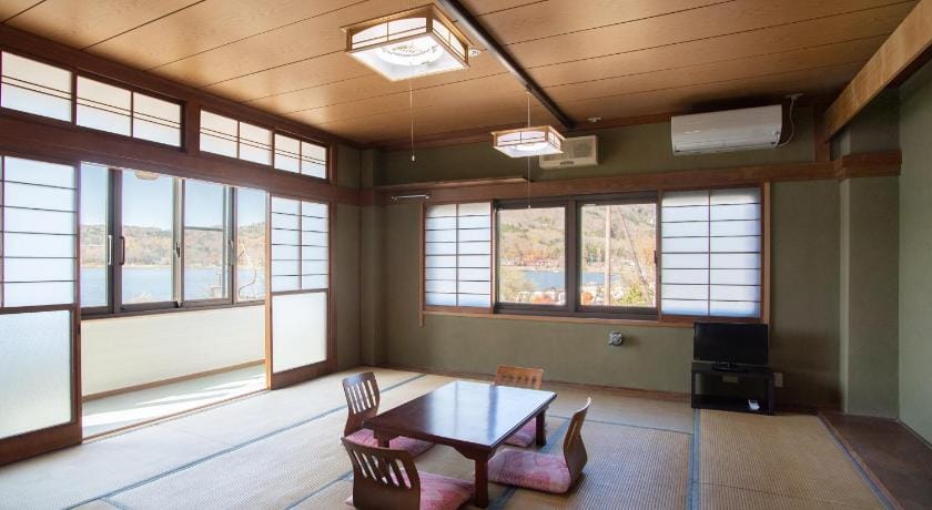 Tabist Lakeside in Fujinami Yamanakako Bed and Breakfast in Shizuoka Prefecture