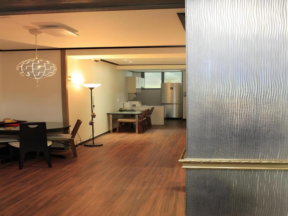 Jiwoljang Guest House Bed and Breakfast in Seoul