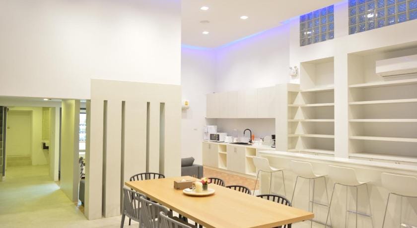 Rezt Bangkok Hostel in Bangkok