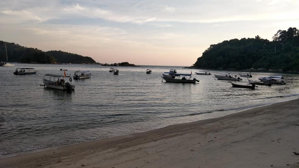 Walking Distance To The Beach, Pangkor Apartment in Perak
