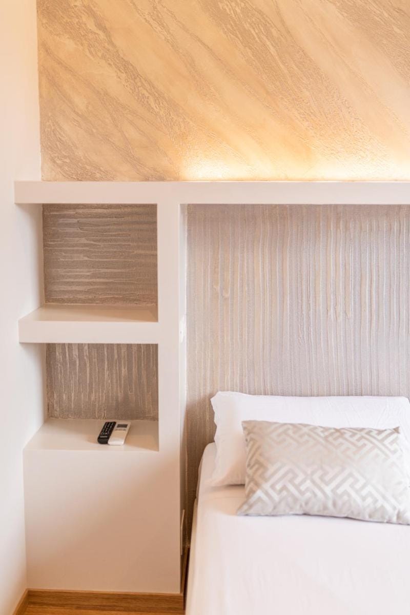 Top Floor Colosseo Guesthouse Bed and Breakfast in Rome