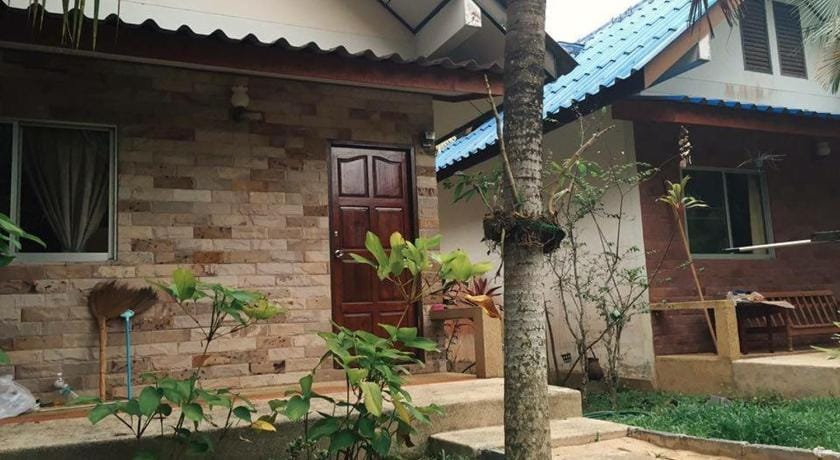Coconut Bungalow Bed and Breakfast in Mai Khao