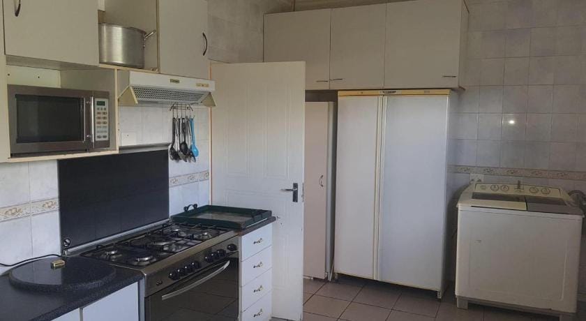 Cynthias Country House Country House in Gauteng