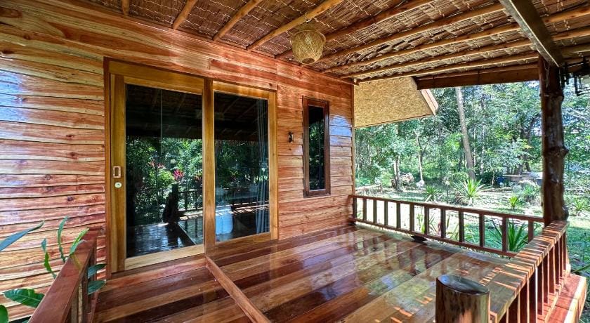 Koh Jum Hostel Hostel in Krabi Changwat