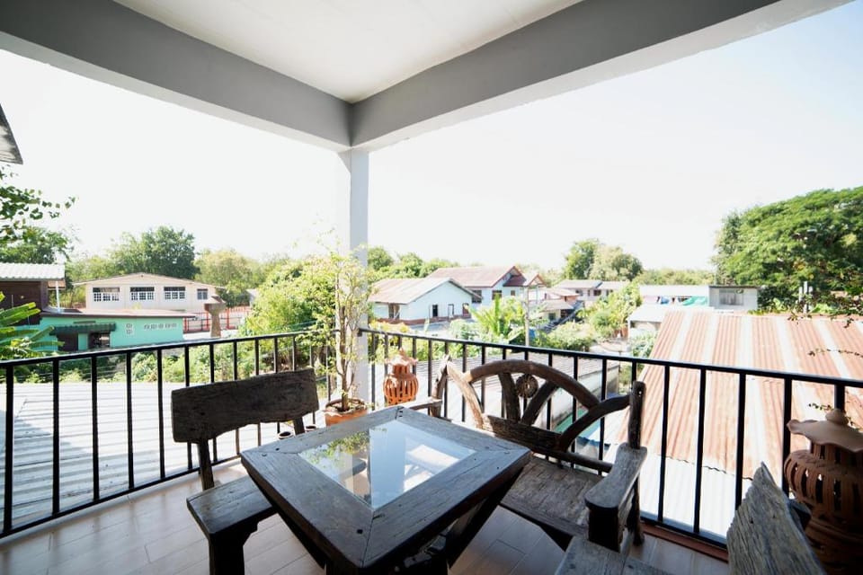 OYO 465 Krung Kao Traveller Lodge Hotel in Laos