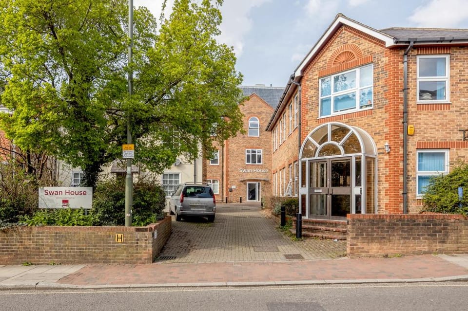 Roomspace Serviced Apartments - Swan House Apartment in England