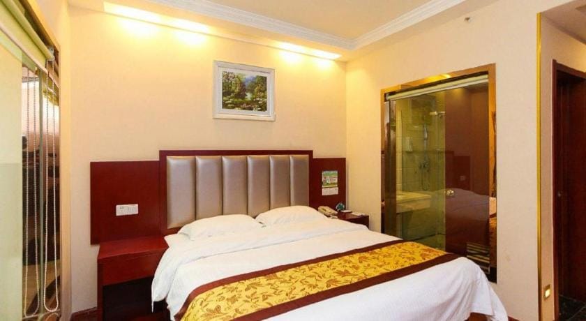 GreenTree Inn JiangSu Wuxi Jiangyin City QinGYAng Town Fuqian Road Express Hotel Hotel in Suzhou