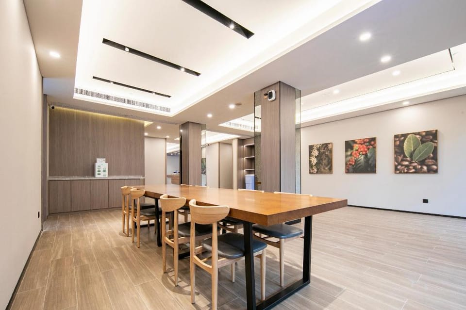 Hanting Hotel Wuhan Tanhualin Pangxiejia Metro Station Hotel in Wuhan