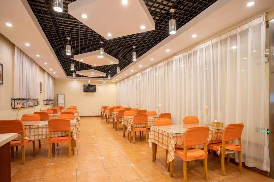 Home Inn Shijiazhuang Railway Station West Square Zhonghua South Street Hotel in China