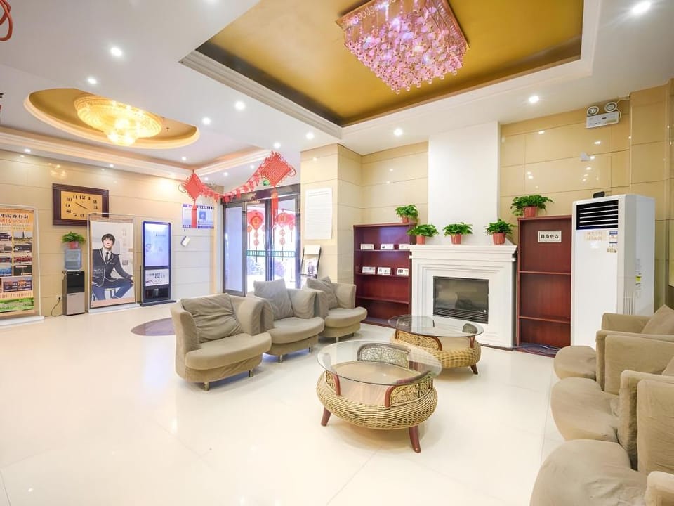 GreenTree Inn Henan Kaifeng Gulou Square Express hotel Hotel in China