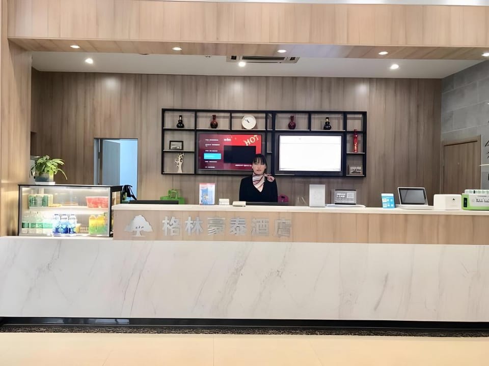 GreenTree Inn Zhengzhou Shangjie District Xuchang Road Express Hotel Hotel in China