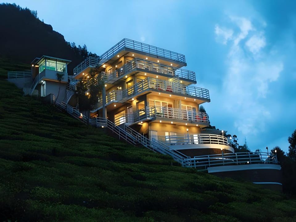Eterno Capithans Dale Hotel in Kerala