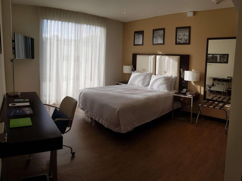 Hampton Inn By Hilton Santa Cruz Equipetrol Hotel in Santa Cruz de la Sierra