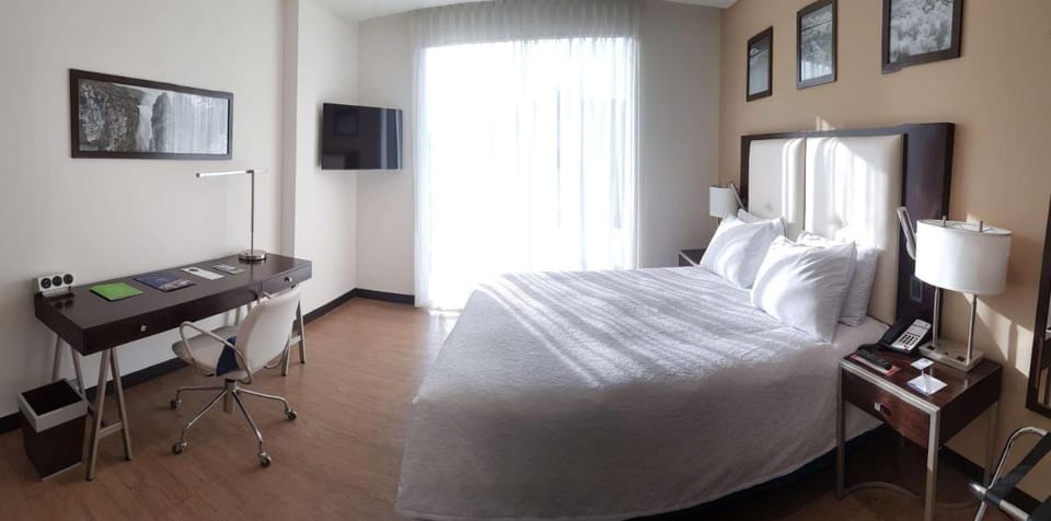 Hampton Inn By Hilton Santa Cruz Equipetrol Hotel in Santa Cruz de la Sierra