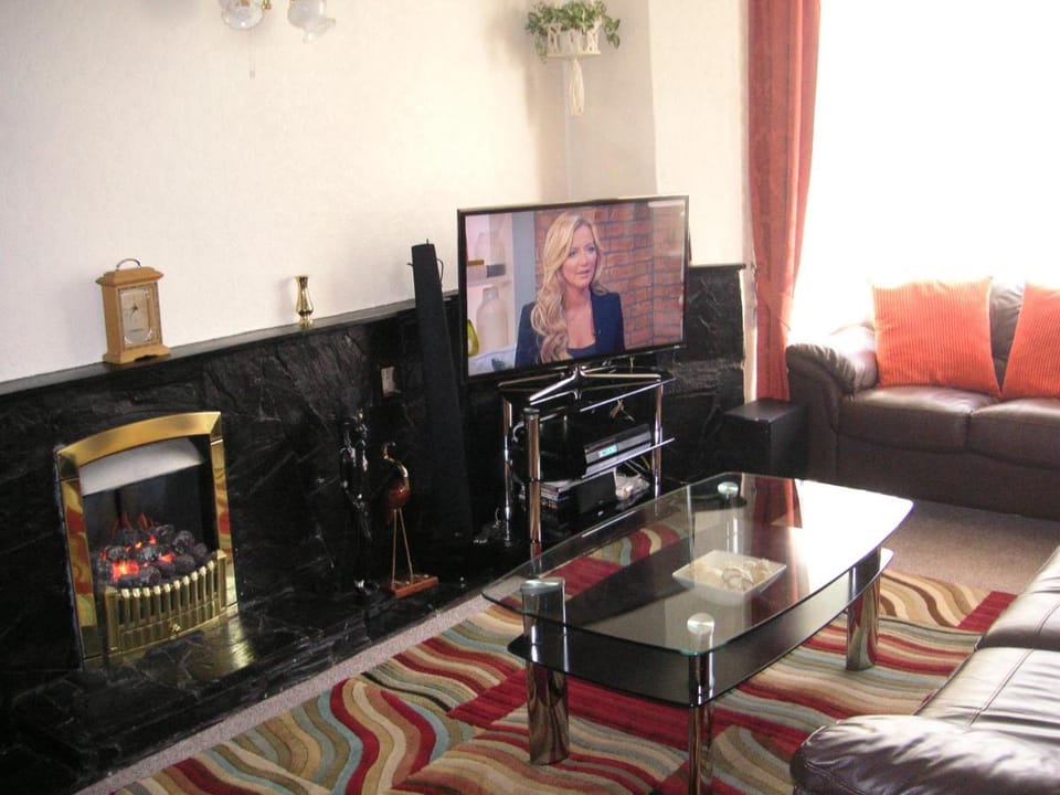 Ty Newydd Guest House Bed and Breakfast in Wales