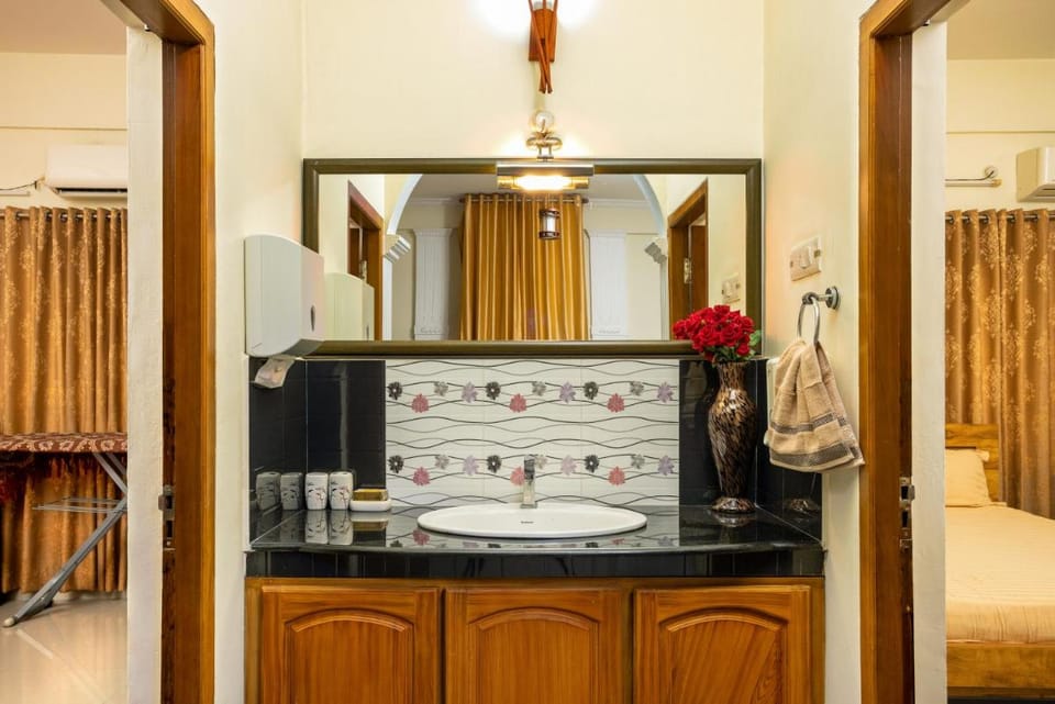 Paradise Inn Apartment in Kochi