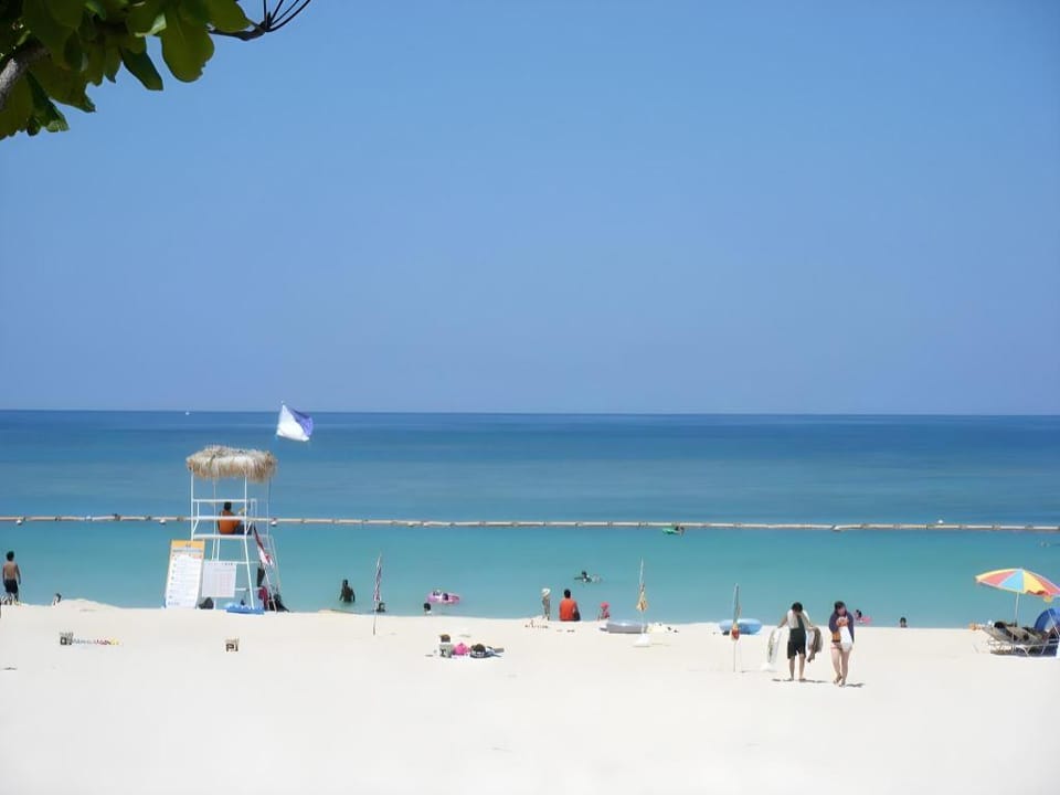 Rainbow Terrace Ginowan Apartment in Okinawa Prefecture