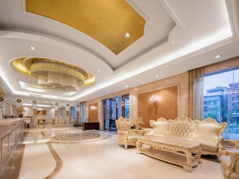 Vienna Hotel Shenzhen Gongming Nanhuan Road Hotel in Shenzhen