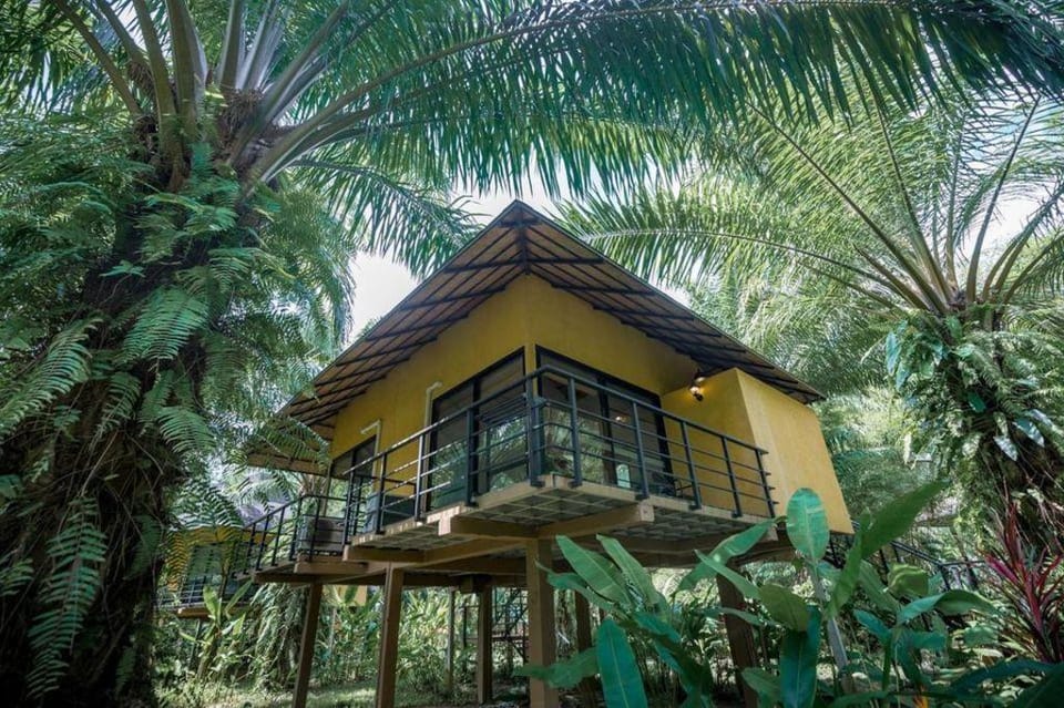 Anurak Community Lodge Lodge in Khlong Sok
