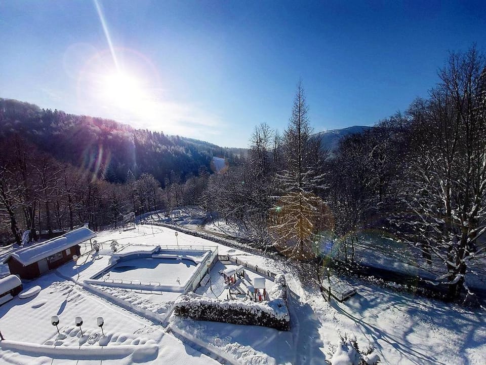 Diuna Beskidy Ustroń - dawny Kolejarz Resort in Czechia