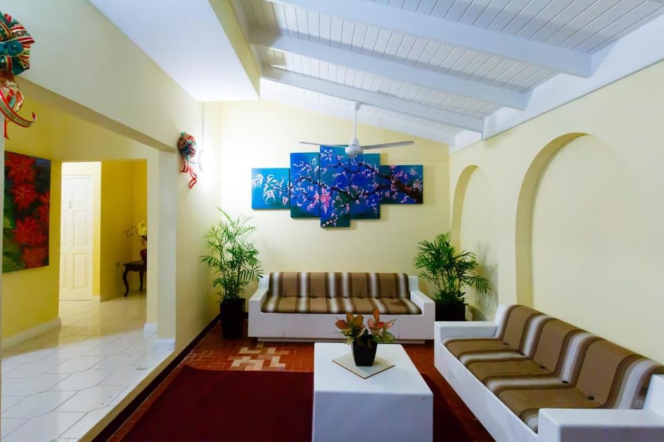 Jasmine Inn Hotel in Kingston