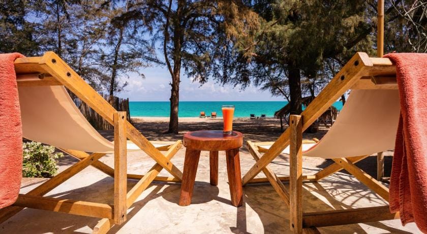Mumsa Beach Resort & Restaurant Bed and Breakfast in Prachuap Khiri Khan, Thailand
