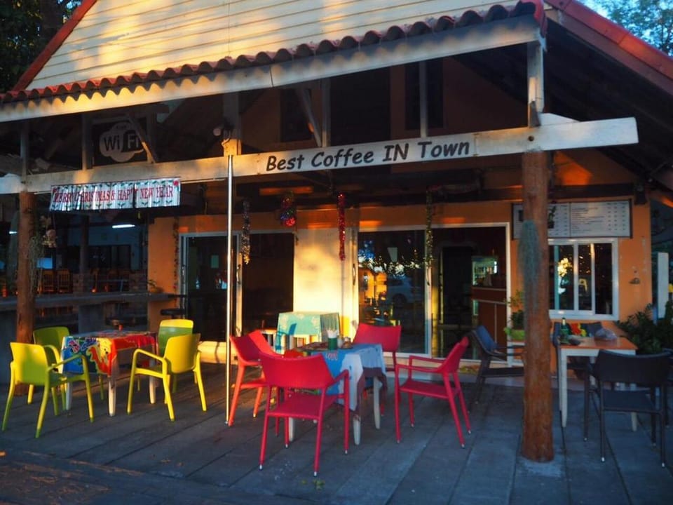 Pakmeng BEACH Resort Bed and Breakfast in Krabi Changwat