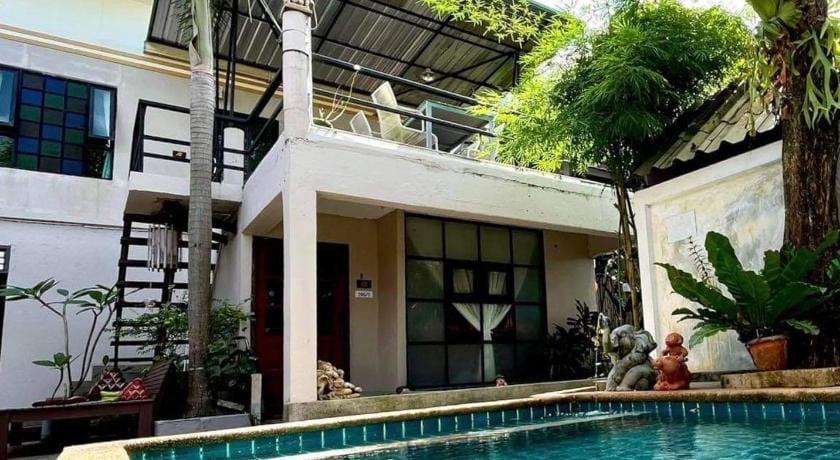 Lanta Complex Apartment in Sala Dan