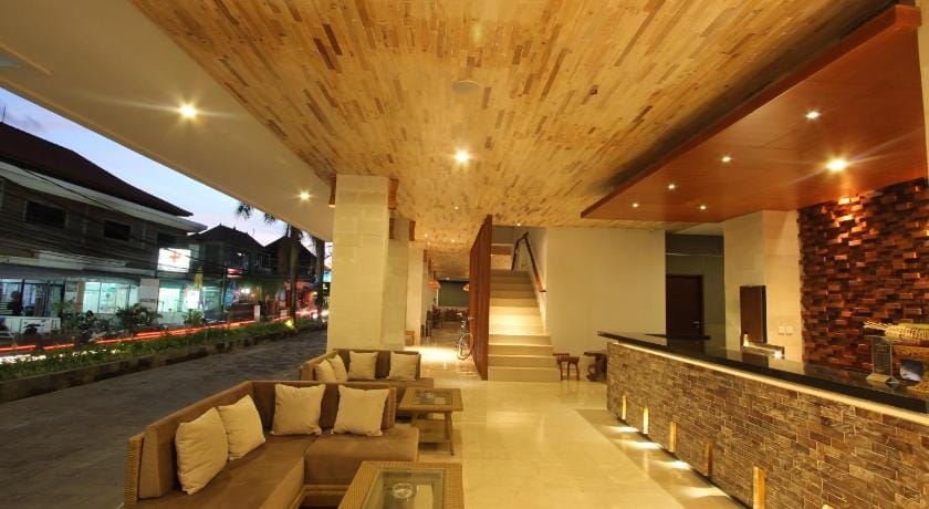 Grand La Walon Hotel Hotel in Kuta