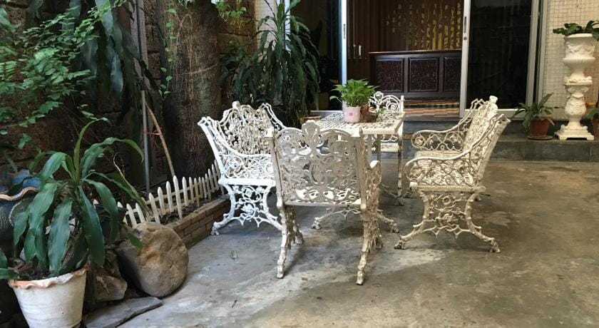 The Grand Palace Hostel Bed and Breakfast in Bangkok