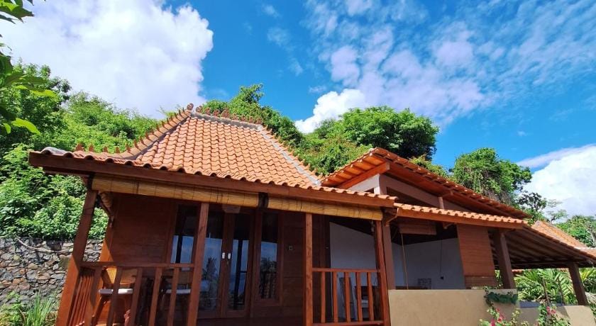 Rumah Wayans Lipah Bed and Breakfast in Abang