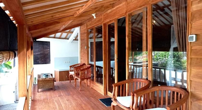 Rumah Wayans Lipah Bed and Breakfast in Abang