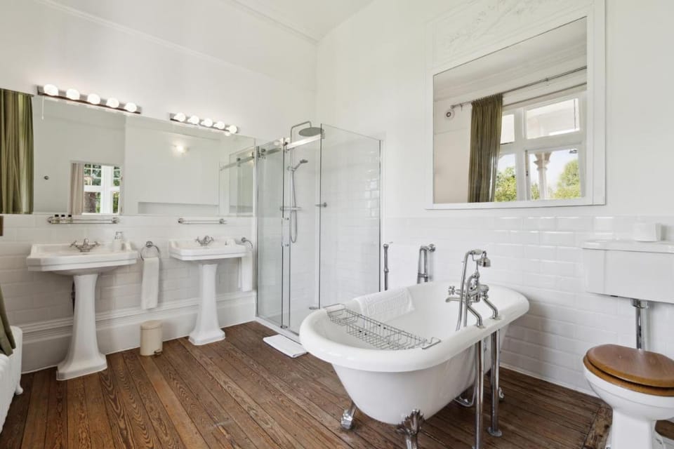 River Arts Club Bed and Breakfast in Taplow