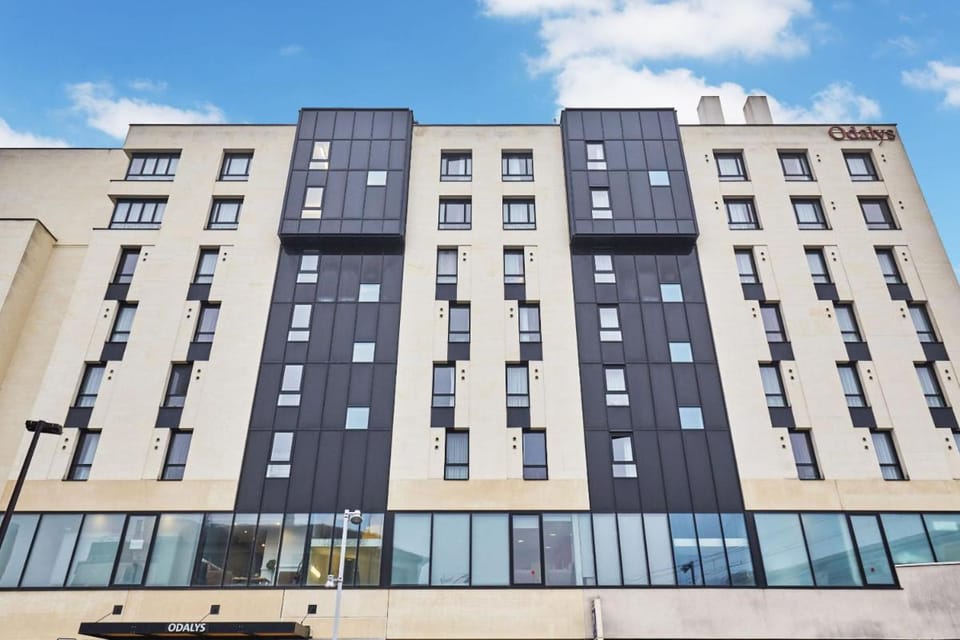 Appart'hÃ´tel Odalys City Campus - Paris Rueil Malmaison Apartment hotel in Chatou