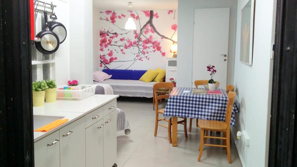 Like Home Gedera Bed and Breakfast in Center District