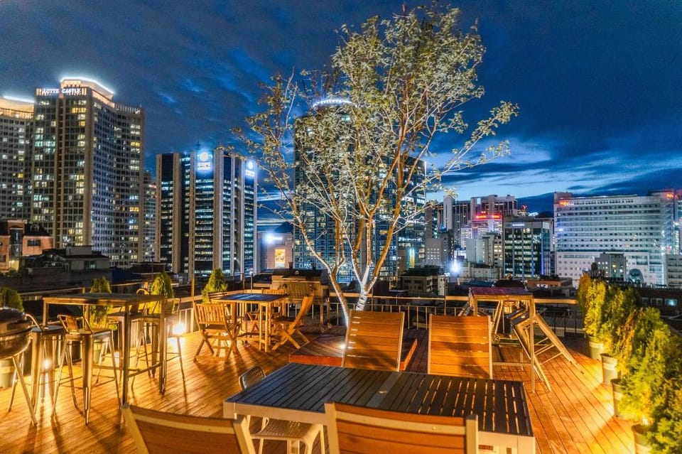 Myeongdong Artmonstay Bed and Breakfast in Seoul