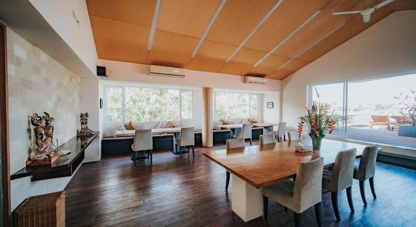 Allia Residence Bed and Breakfast in Kuta Selatan